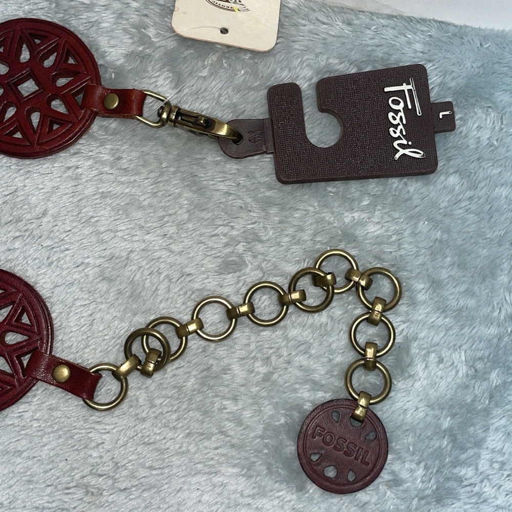 NWT Fossil Leather Medallion Belt - Picture 8 of 8
